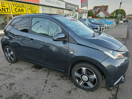 Toyota AYGO  1.0 VVT-i x-clusiv 2 x-wave 5dr Petrol Manual Euro 6 (68 ps) 