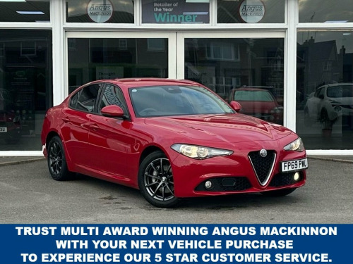 Alfa Romeo Giulia  2.0 TB SUPER 4 Door 5 Seat Family Saloon AUTO with