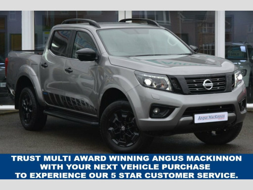 Nissan Navara  2.3 dCi N-Guard Pickup Double Cab 4dr Diesel Auto 