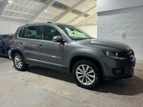 Volkswagen Tiguan  2.0 TDI BlueMotion Tech SE SUV 5dr Diesel DSG 4WD 