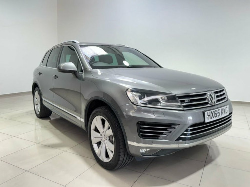 Volkswagen Touareg  3.0 TDI V6 BlueMotion Tech R-Line SUV 5dr Diesel T