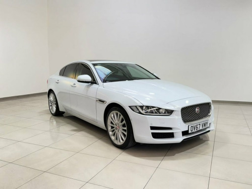 Jaguar XE  2.0d Portfolio Saloon 4dr Diesel Auto AWD Euro 6 (