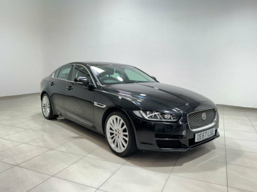 Jaguar XE  2.0d Portfolio Saloon 4dr Diesel Auto AWD Euro 6 (