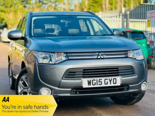 Mitsubishi Outlander  2.0h 12kWh GX4h SUV 5dr Petrol Plug-in Hybrid CVT 4WD Euro 5 (s/s) (200 ps)