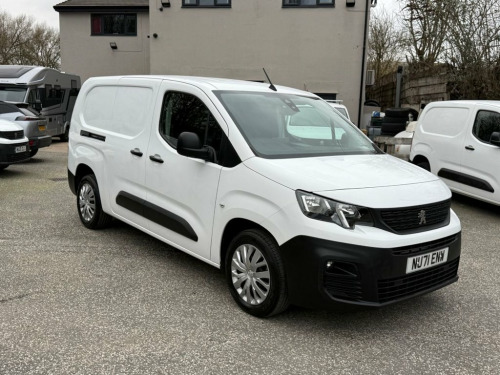 Peugeot Partner  1.5 BlueHDi 850 Professional Premium Long Crew Van 