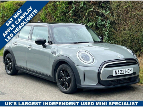 MINI Hatch  1.5 COOPER CLASSIC 5d 134 BHP