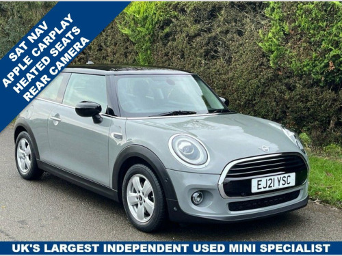 MINI Hatch  1.5 Cooper Classic Hatchback 3dr Petrol Manual Eur