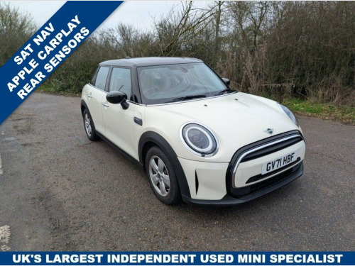 MINI Hatch  1.5 Cooper Classic Hatchback 5dr Petrol Manual Eur