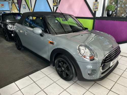 MINI Convertible  1.5 Cooper Convertible 2dr Petrol Auto Euro 6 (s/s