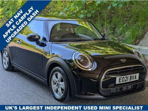 MINI Hatch  1.5 Cooper Classic Hatchback 3dr Petrol Manual Eur