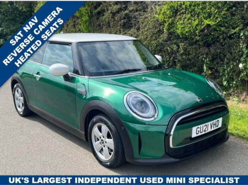 MINI Hatch  1.5 Cooper Classic Hatchback 3dr Petrol Steptronic