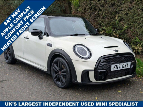 MINI Hatch  2.0 Cooper S Sport Hatchback 5dr Petrol Manual Eur