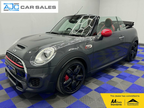 MINI Convertible  2.0 JOHN COOPER WORKS 2d 228 BHP