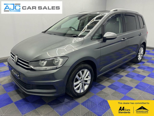 Volkswagen Touran  1.6 TDI SE Family MPV 5dr Diesel DSG Euro 6 (s/s) 