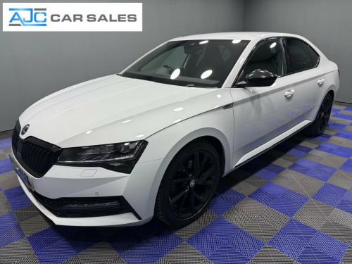 Skoda Superb  2.0 TSI SportLine Plus Hatchback 5dr Petrol DSG Eu