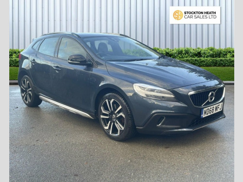 Volvo V40  1.5 T3 GPF Pro Hatchback 5dr Petrol Auto Euro 6 (s