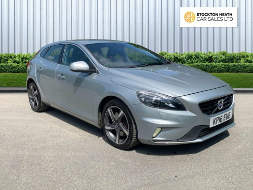 Volvo V40  2.0 D2 R-Design Lux Nav Hatchback 5dr Diesel Auto 