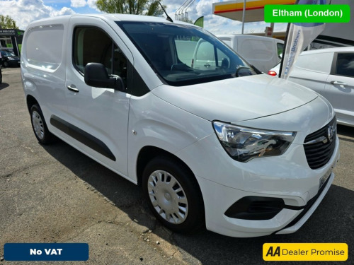 Vauxhall Combo  1.5 L1H1 2300 SPORTIVE S/S 101 BHP IN WHITE WITH 1