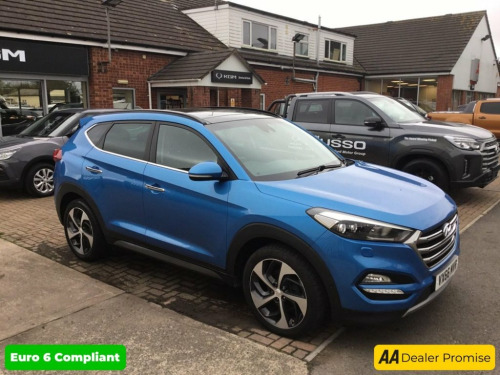 Hyundai Tucson  1.7 CRDi BLUE DRIVE PREMIUM SE SUV IN BLUE WITH 64