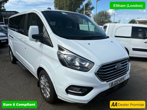 Ford Tourneo Custom  2.0 320 EcoBlue Titanium Minibus L2 in white, 49,9