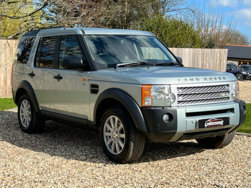 Land Rover Discovery  2.7 3 TDV6 SE 5d 188 BHP A WELL LOOKED AFTER CAR, 