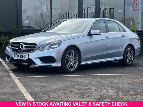 Mercedes-Benz E-Class E220 2.1 E220 CDI AMG Sport Saloon 4dr Diesel G-Tronic+