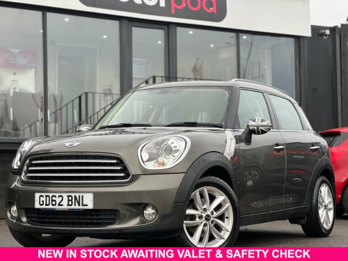 MINI Countryman  2.0 Cooper D SUV 5dr Diesel Auto ALL4 Euro 5 (112 