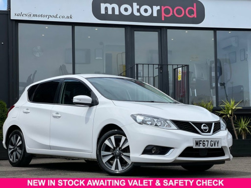 Nissan Pulsar  1.2 DIG-T N-Connecta Hatchback 5dr Petrol XTRON Eu