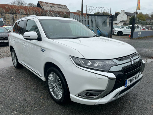 Mitsubishi Outlander  2.4h TwinMotor 13.8kWh 4h CVT 4WD Euro 6 (s/s) 5dr