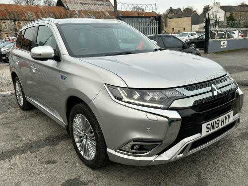 Mitsubishi Outlander  2.4h TwinMotor 13.8kWh 4h CVT 4WD Euro 6 (s/s) 5dr