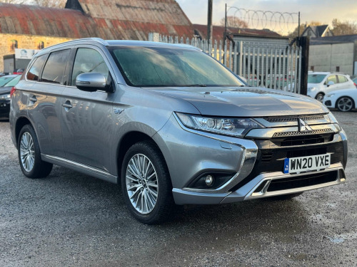 Mitsubishi Outlander  2.4h TwinMotor 13.8kWh Dynamic SUV 5dr Petrol Plug-in Hybrid CVT 4WD Euro 6
