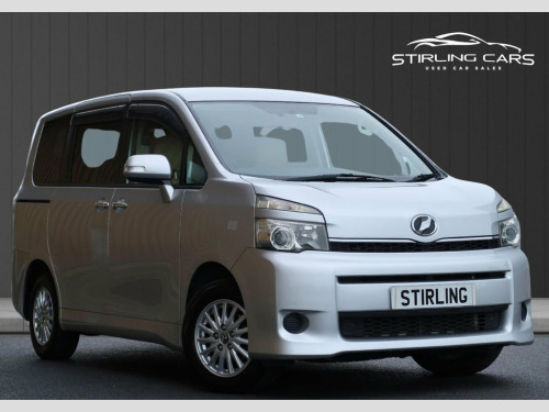 Toyota VOXY/NOAH  2.0 IMPORT 5d + Excellent Condition + Full Service