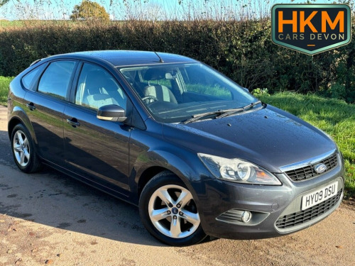 Ford Focus  1.6 Zetec Hatchback 5dr Petrol Manual (161 g/km, 9