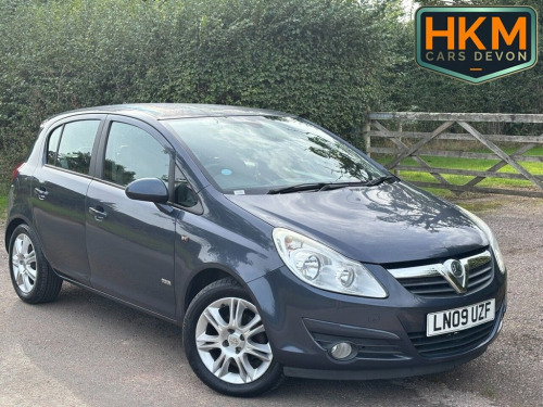 Vauxhall Corsa  1.4i 16v Design Hatchback 5dr Petrol Automatic (a/