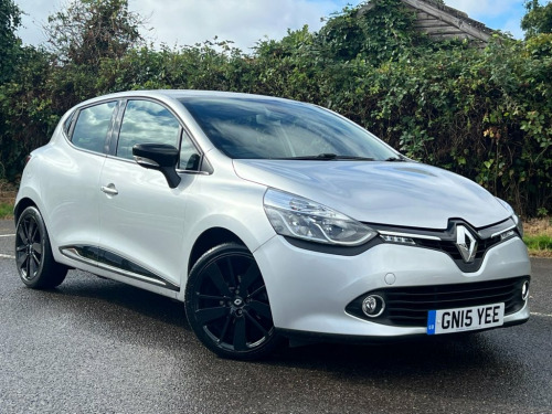 Renault Clio  1.5 DYNAMIQUE S MEDIANAV DCI 5d 90 BHP SAT NAV - R