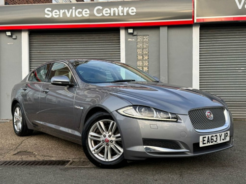 Jaguar XF  2.2d Luxury Saloon 4dr Diesel Auto Euro 5 (s/s) (1