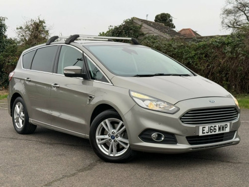 Ford S-MAX  2.0 TDCi Titanium MPV 5dr Diesel Manual Euro 6 (s/