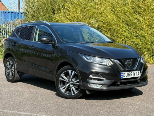Nissan Qashqai  1.3 DIG-T N-Connecta SUV 5dr Petrol Manual Euro 6 