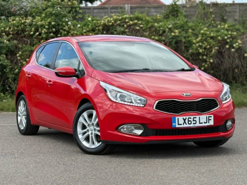 Kia ceed  1.6 CRDi EcoDynamics 3 Hatchback 5dr Diesel Manual