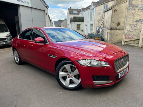 Jaguar XF  2.0 PORTFOLIO 4d 177 BHP