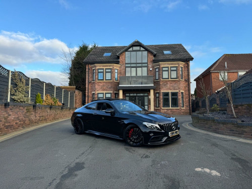 Mercedes-Benz C-Class  4.0 C63 V8 BiTurbo AMG S