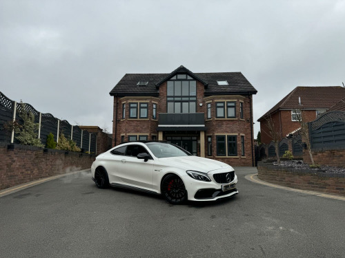 Mercedes-Benz C-Class  4.0 C63 V8 BiTurbo AMG S
