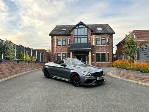 Mercedes-Benz C-Class 4.0 C63S V8 BiTurbo AMG + Carbon Kit + Bucket Seats + Burmiester Speakers +