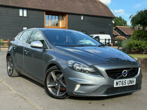 Volvo V40  2.0 D2 R-Design Nav Hatchback 5dr Diesel Manual Euro 6 (s/s) (120 ps)