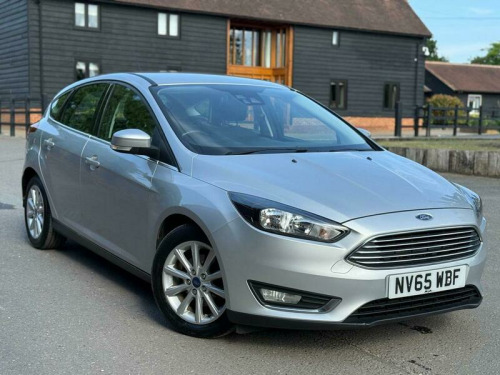 Ford Focus  1.6 Titanium Hatchback 5dr Petrol Powershift Euro 6 (125 ps)