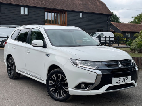 Mitsubishi Outlander  2.0h 12kWh GX3h+ SUV 5dr Petrol Plug-in Hybrid CVT 4WD Euro 6 (s/s) (200 ps