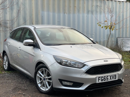 Ford Focus  1.6 Zetec Hatchback 5dr Petrol Powershift Euro 6 (125 ps) 