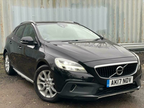 Volvo V40  2.0 D2 Pro Hatchback 5dr Diesel Auto Euro 6 (s/s) (120 ps) 