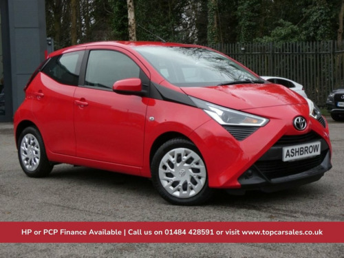 Toyota AYGO  1.0 VVT-i x-play 5d x-shift 71 PS DAB RADIO B/TOOT