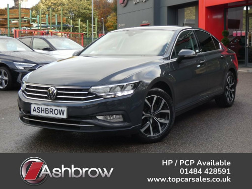 Volkswagen Passat  1.5 TSI EVO SEL 4d 150 S/S 1 OWNER FULL SERVICE HI